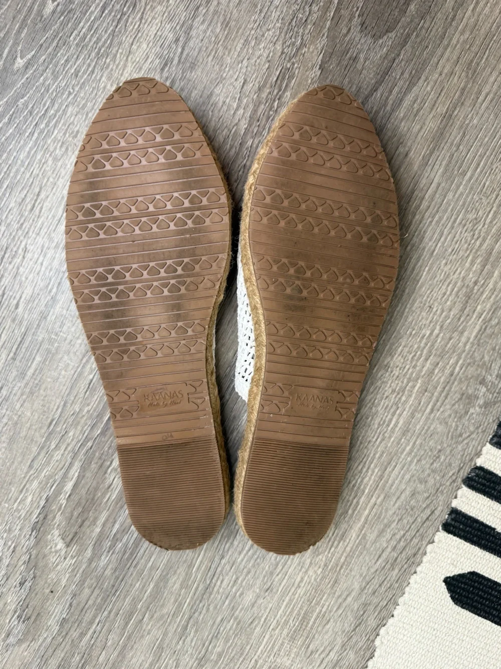 Kaanas Palau Fishnet Espadrille Mules Size 8
